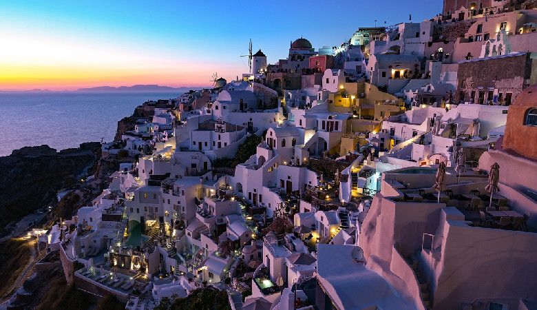 Santorini: wybuchnie, czy nie wybuchnie? 