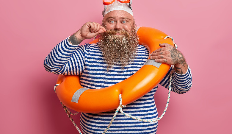 Psychologia załogi na długim rejsie – jak zarządzać ludźmi na morzu?